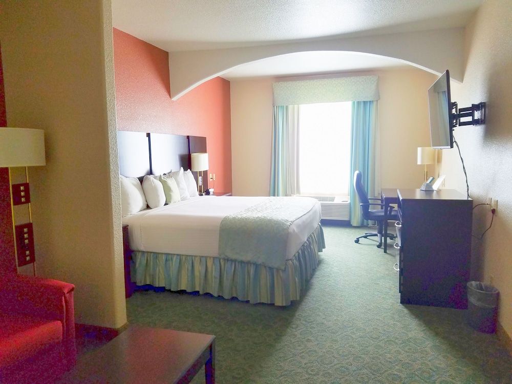 Studio Suite, 1 King Bed, Non Smoking