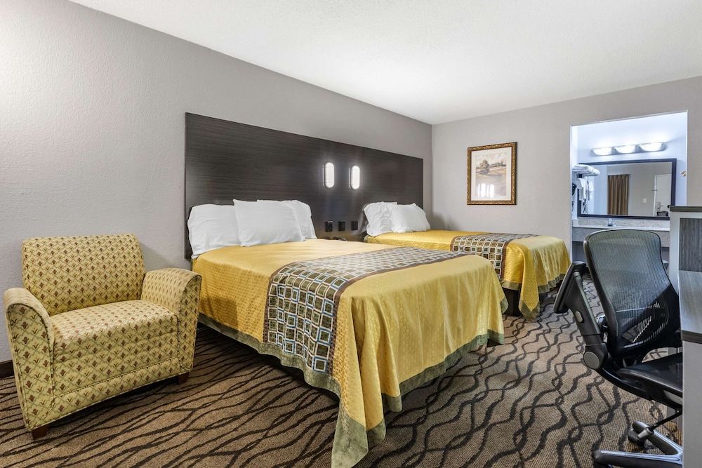 Standard Room, 2 Double Beds, Smoking