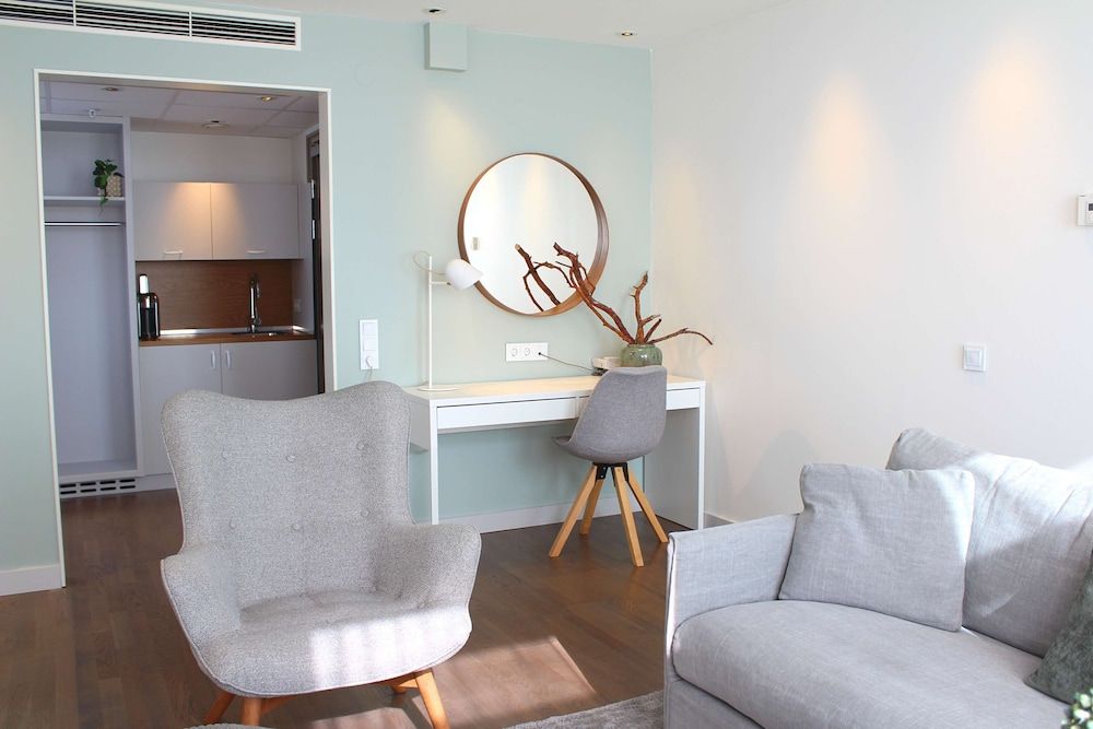 Best Western Plus Sthlm Bromma Suite, 1 King Bed, Non Smoking 4