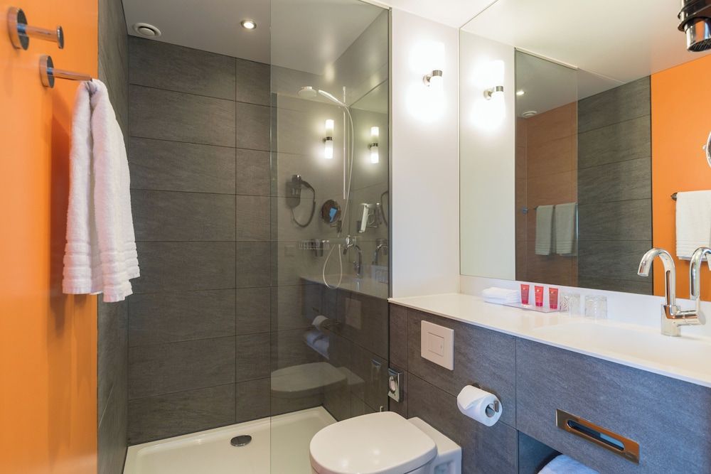 Leonardo Hotel Amsterdam Rembrandtpark Comfort Room, 1 Queen Bed 6
