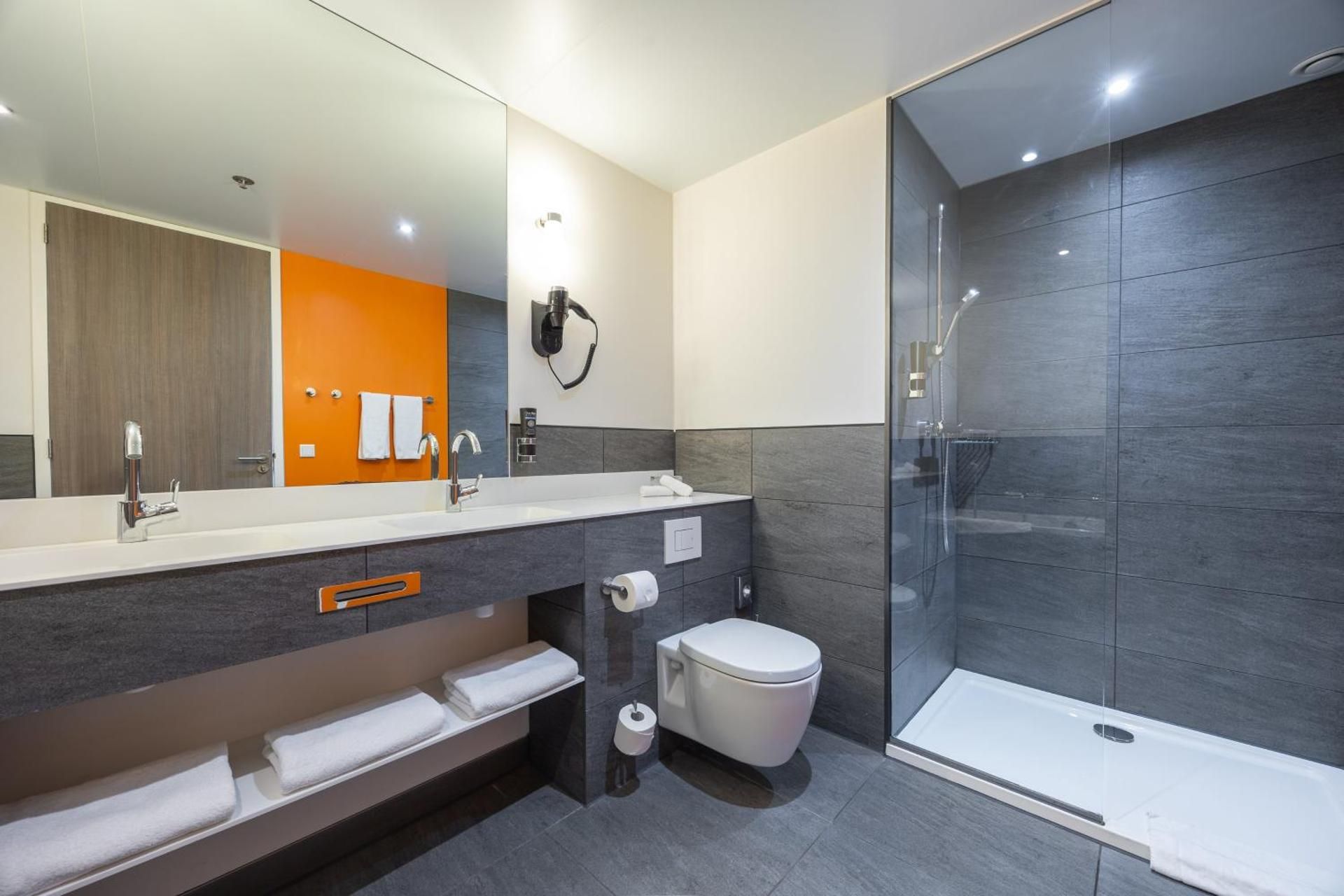 Executive Room 1 King Bed 1 Single Bed Panoramic View