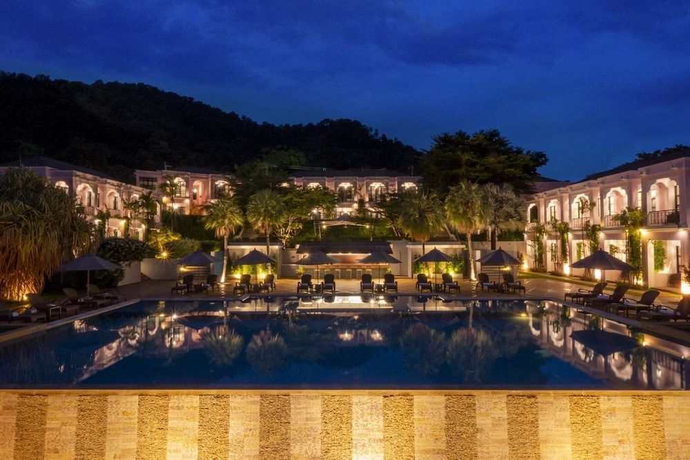 Front of property - evening/night