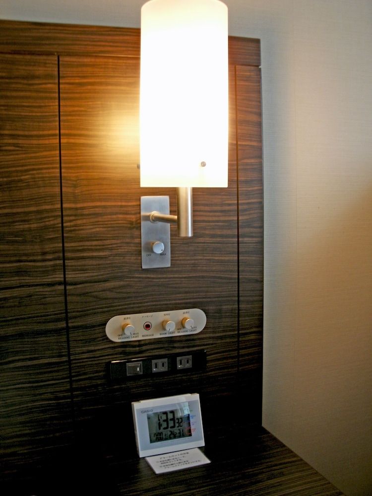 Century Royal Hotel Twin Room, Non Smoking 7