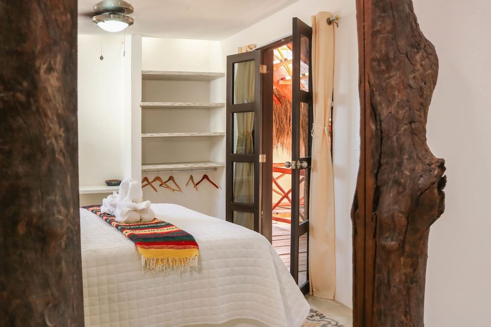 Kin Ha Tulum Hotel Suite, 1 King Bed, Garden View 9