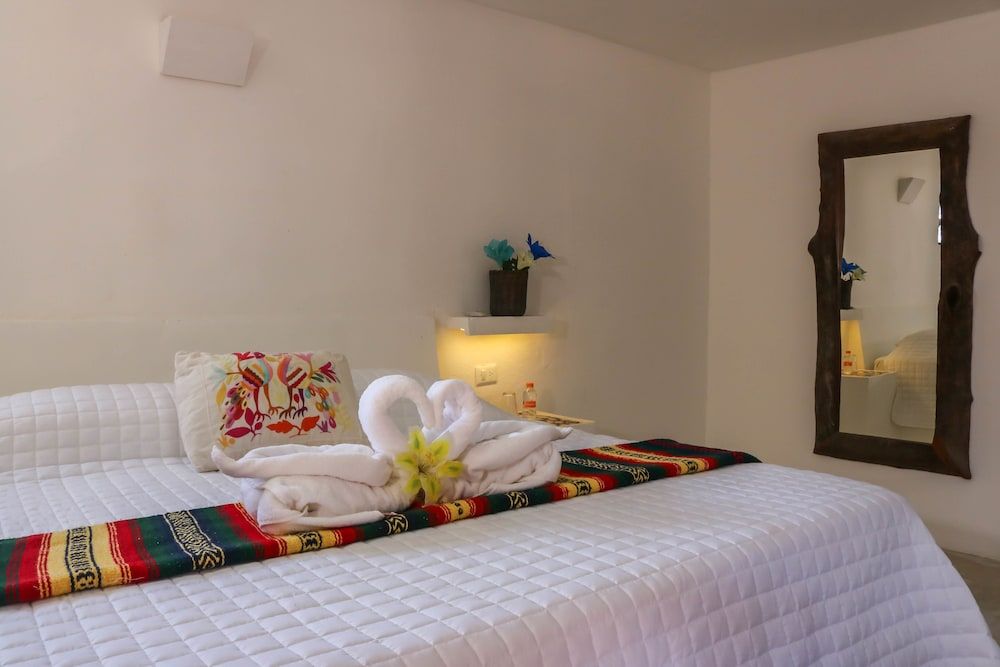 Kin Ha Tulum Hotel Suite, 1 King Bed, Garden View 4