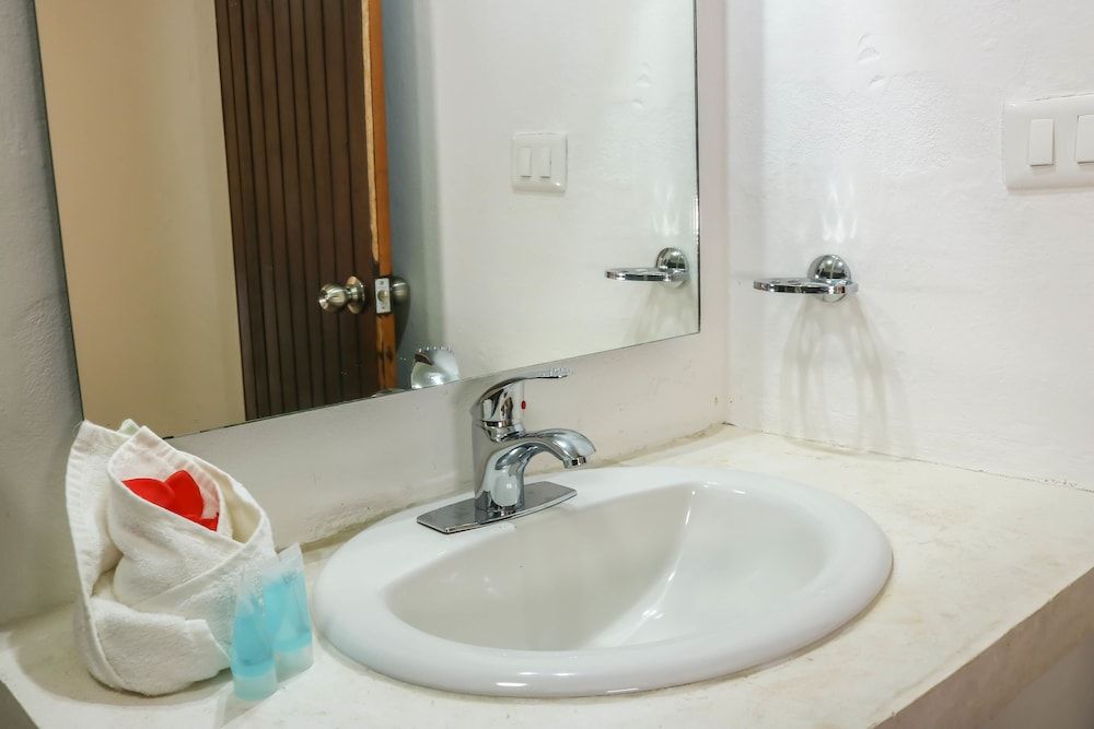 Kin Ha Tulum Hotel Standard Triple Room, Garden View 9