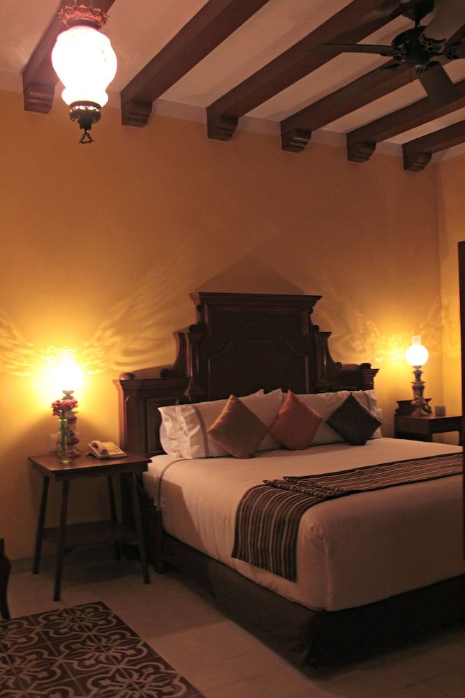 Casa Don Gustavo Boutique Hotel Standard Suite, 1 King Bed 9