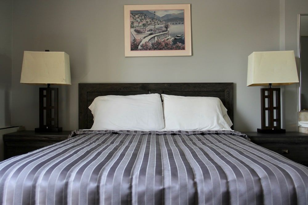 undefined Victoria Motor Inn 2