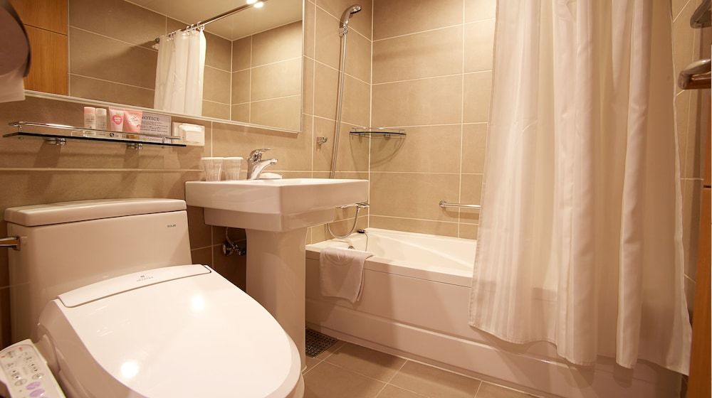 Hotel Skypark Myeongdong Ii [RTA K-Ramyun PKG] Standard Double (ROOM+ K-Ramyun One-time Ticket (one Daily Ticket each)) 5