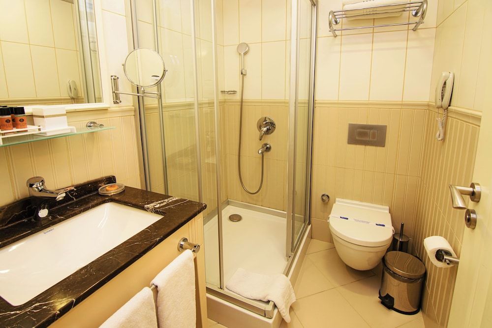 Recital Hotel Economy Double Room 4