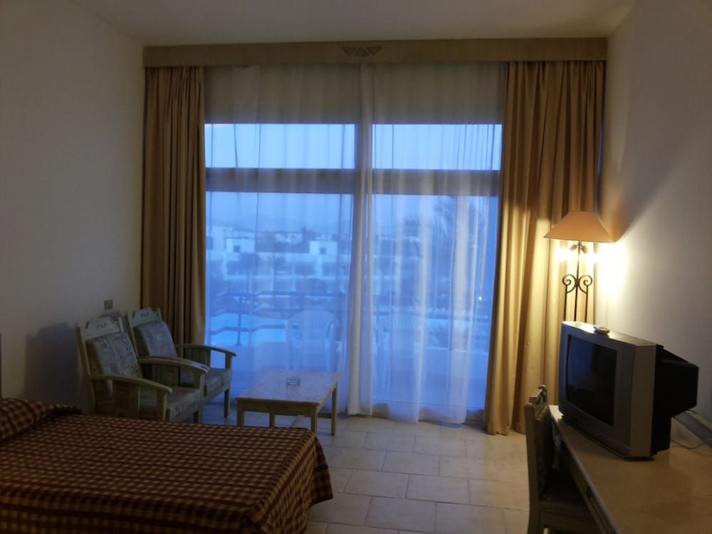Queen Sharm Resort