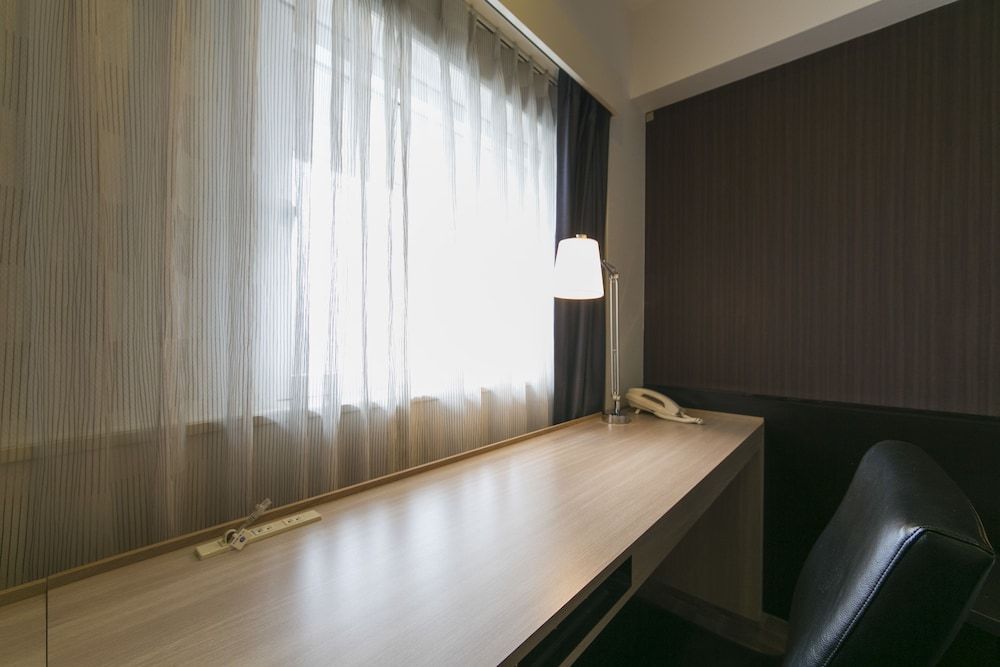 Design Single Room, Smoking