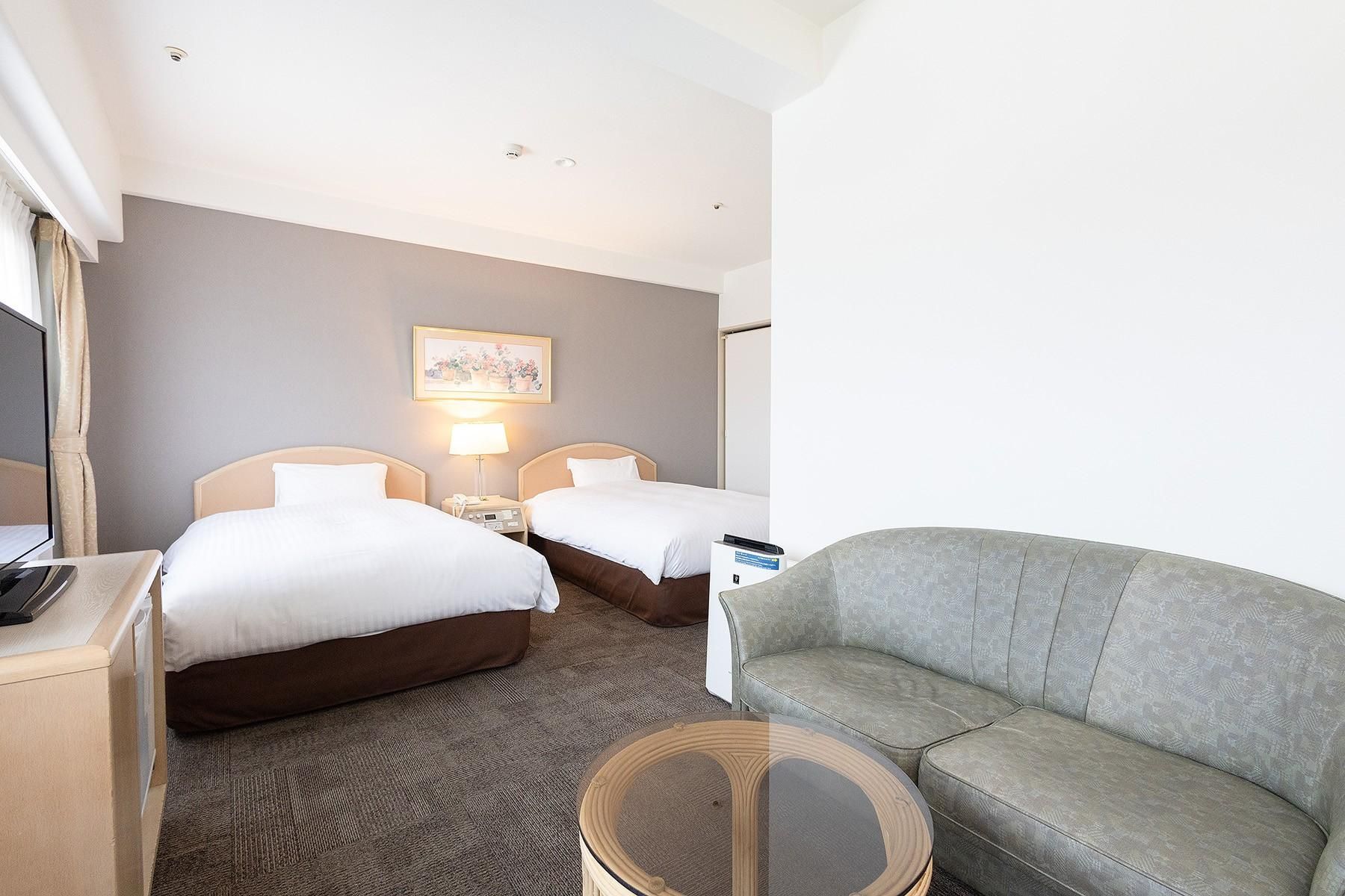 Deluxe Twin Room with Sofa - Non-Smoking