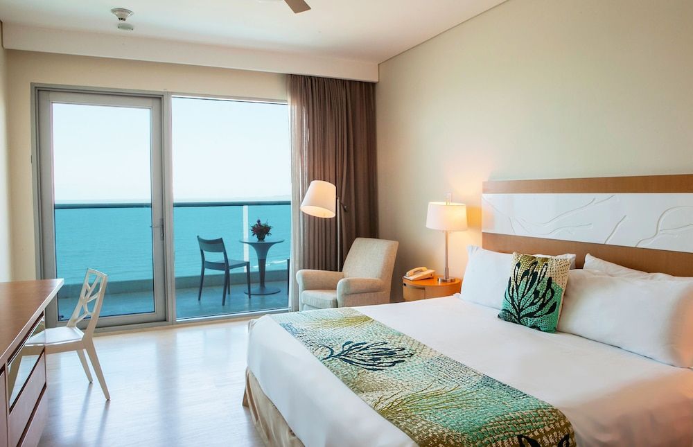 Junior Suite, 1 King Bed, Sea View