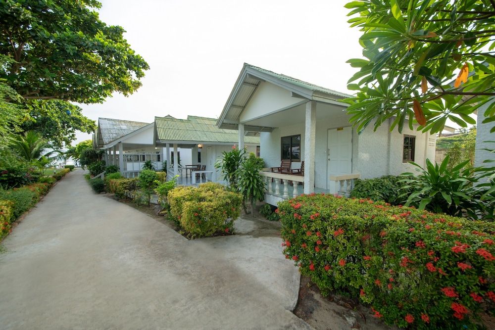 undefined Bay Beach Resort 8