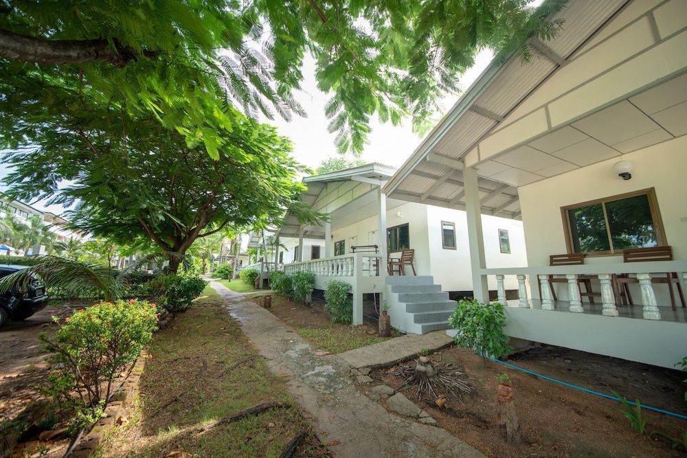 undefined Bay Beach Resort 10