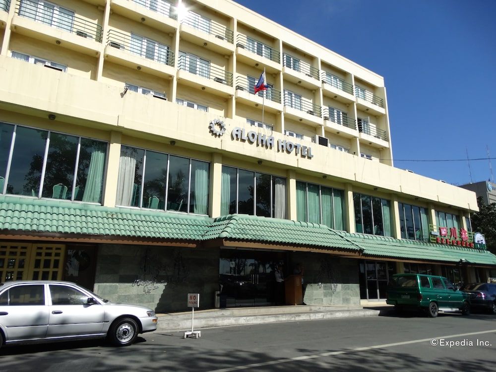 undefined Aloha Hotel 2