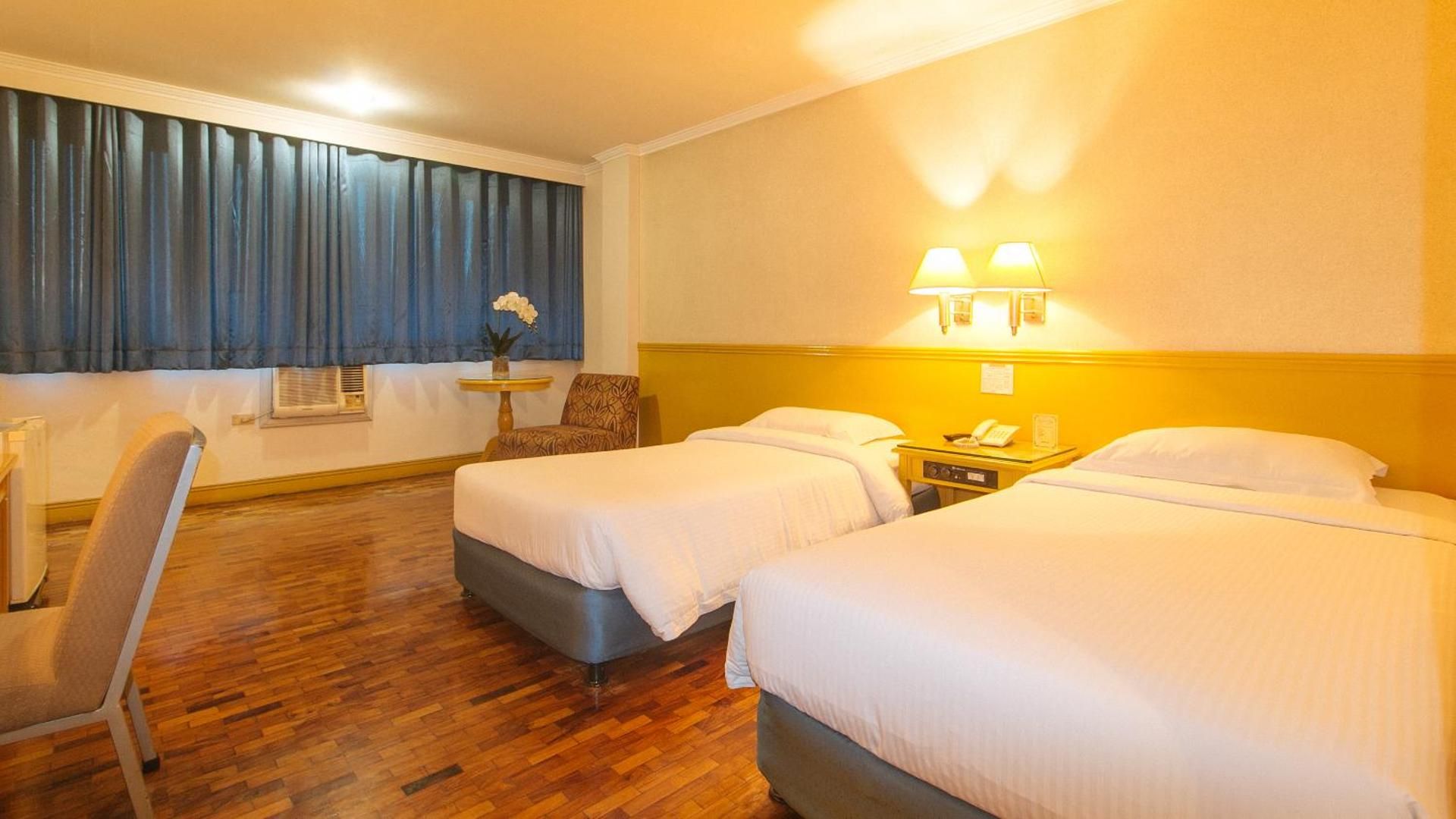 undefined Aloha Hotel 7