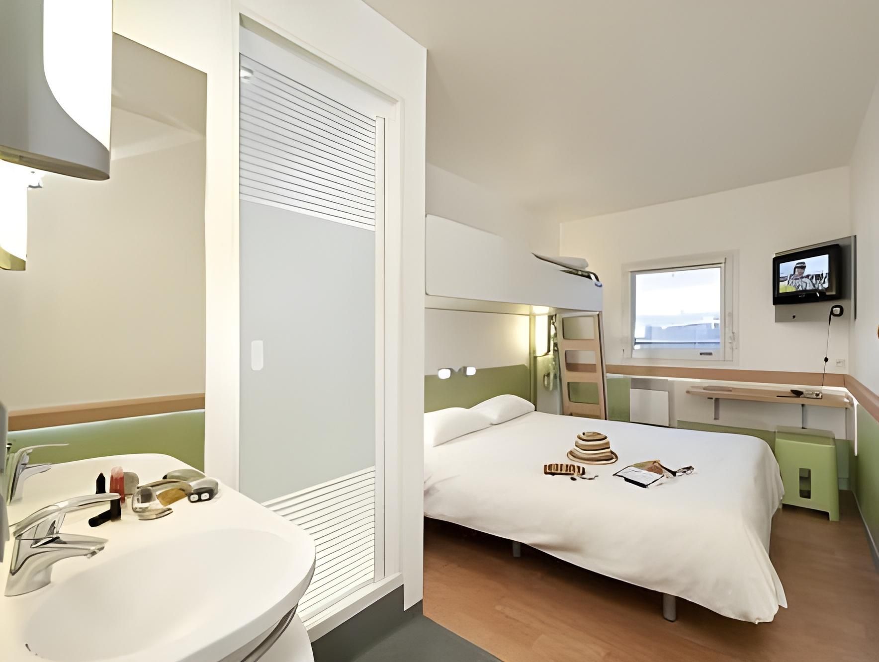 1ae8cf42f640e0b6adafc023b46194a3