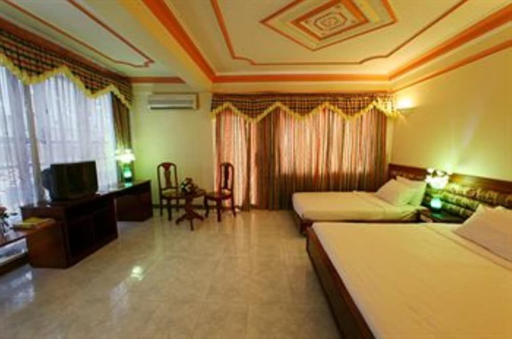 undefined Lucky Star Hotel 9