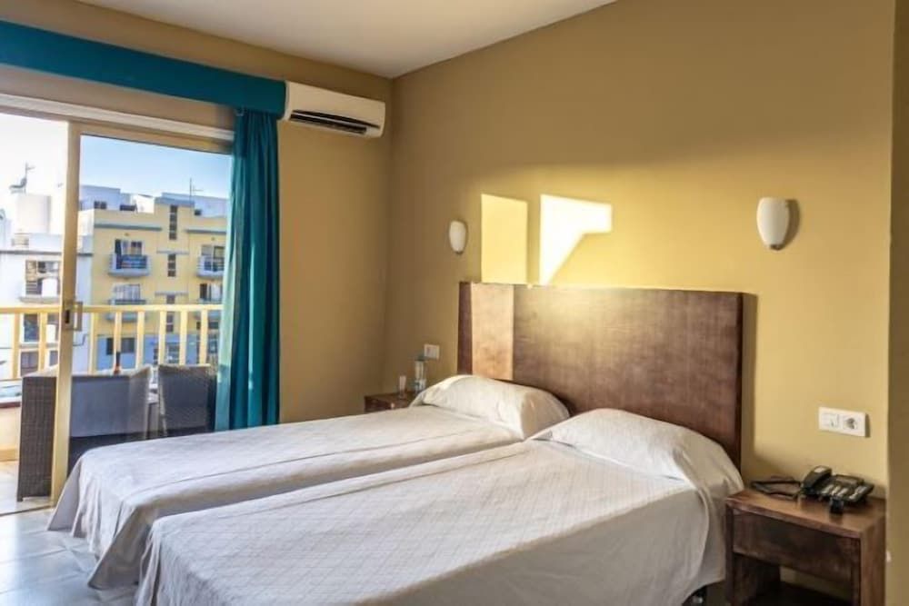 Hotel Aeropuerto Sur Standard Double Room, 2 Twin Beds 3