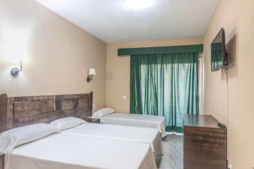 Hotel Aeropuerto Sur Standard Triple Room, 3 Twin Beds 2