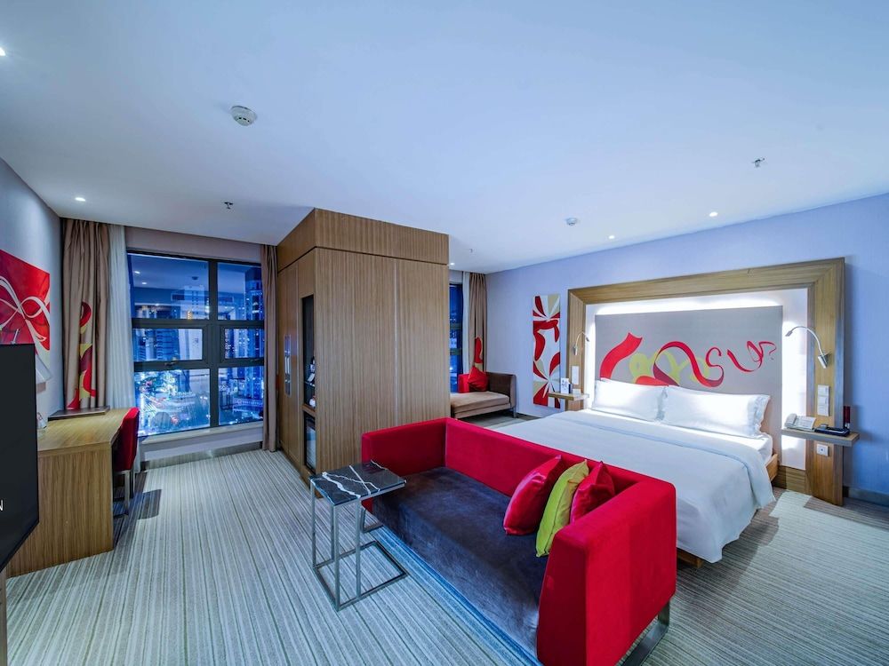 Deluxe Business Room