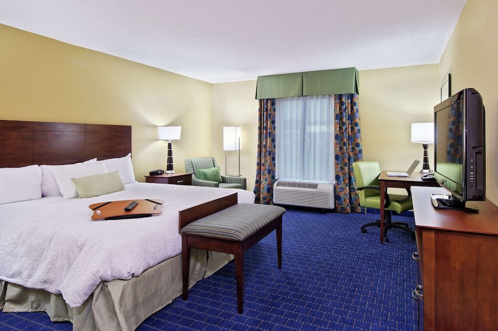 Room, Accessible, Non Smoking (Roll-in Shower)