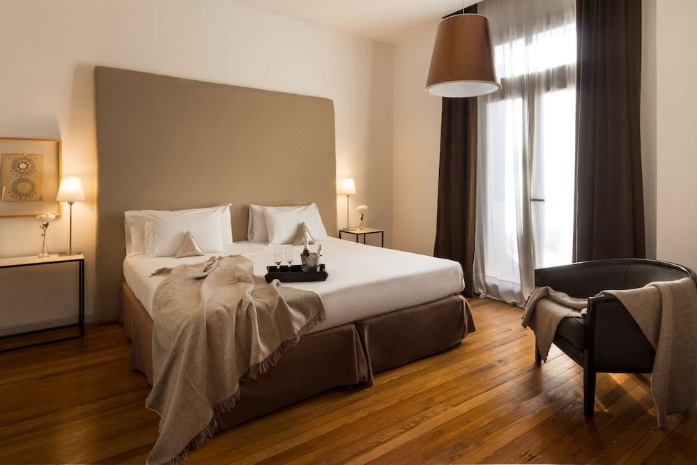 Suite, 1 King Bed, Non Smoking