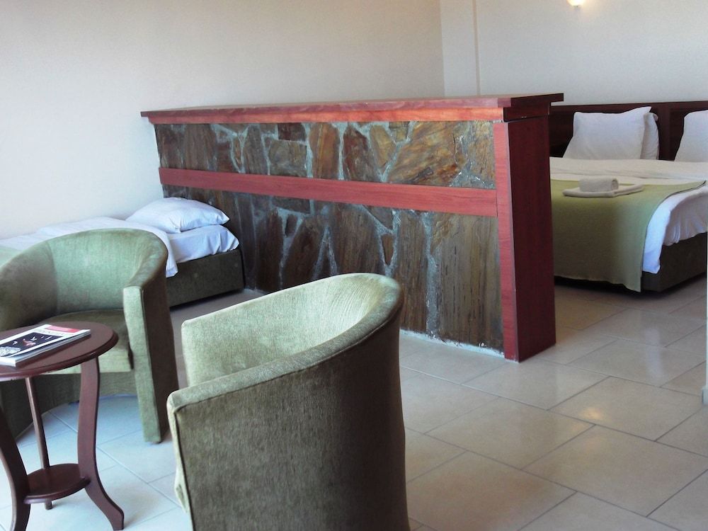 undefined West Ada Inn Hotel 5