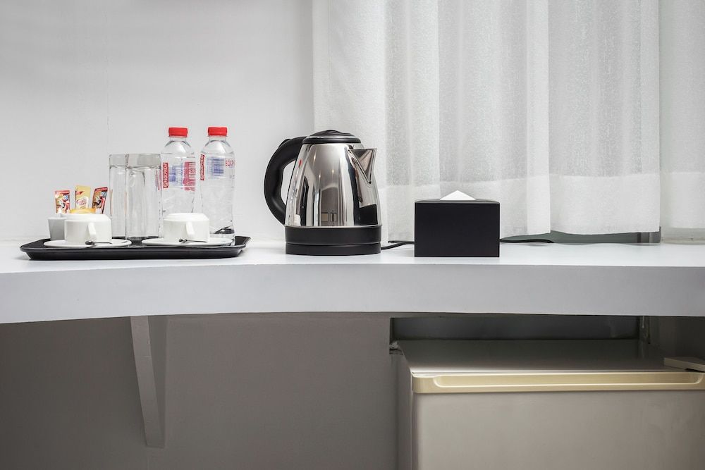 King Grand Boutique Hotel Deluxe Twin Room 5