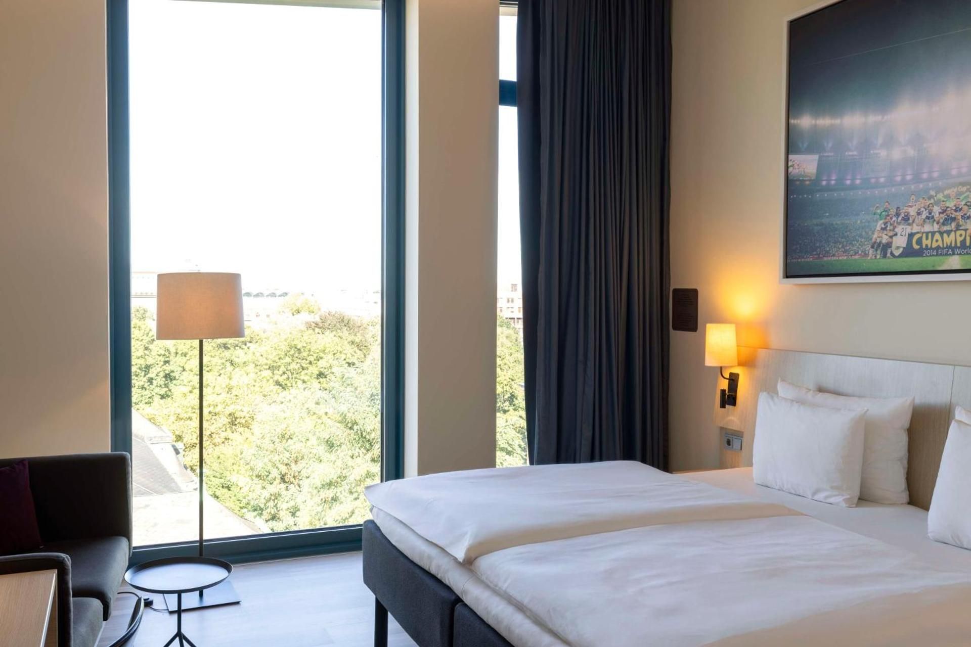 Superior Plus Double Room with access to the lounge Living Room