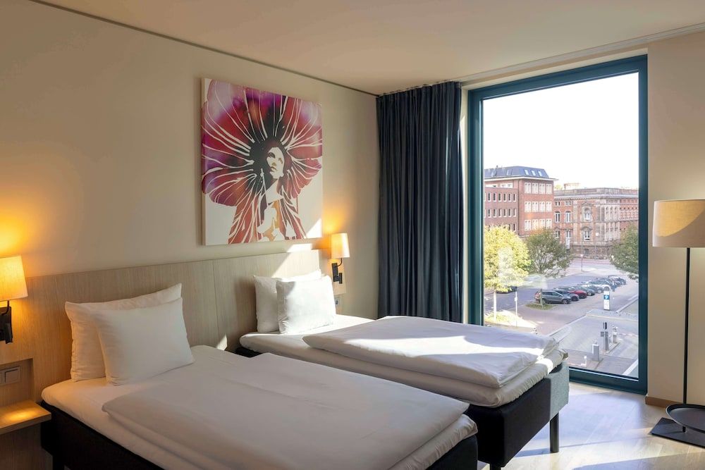 Scandic Hamburg Emporio Standard Room (King)