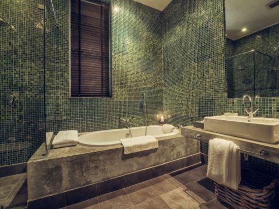 Paradise Road Tintagel Colombo Executive Suite 9