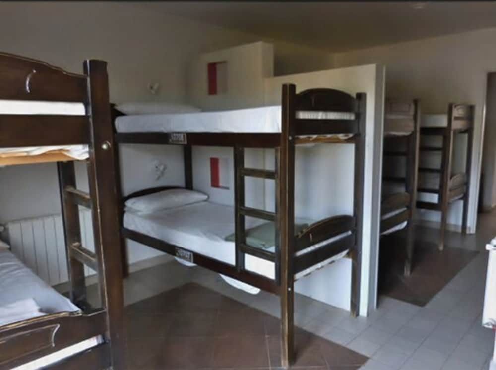 Shared Dormitory, Mixed Dorm, Shared Bathroom (12 people)