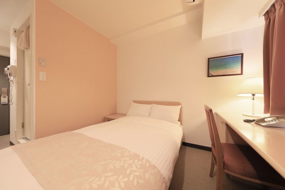 Hotel Famy Inn Kinshicho Semi Double Room, Smoking 2
