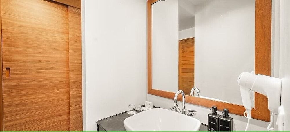 Baan Chaweng Beach Resort & Spa Deluxe Room 6