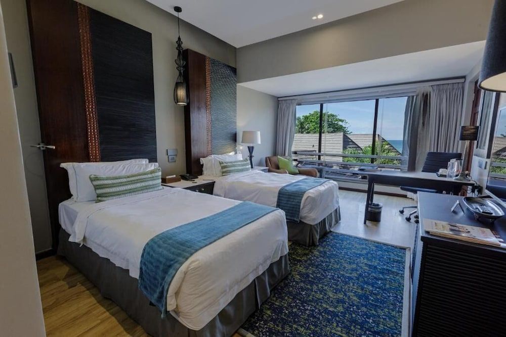 Sea Cliff Hotel