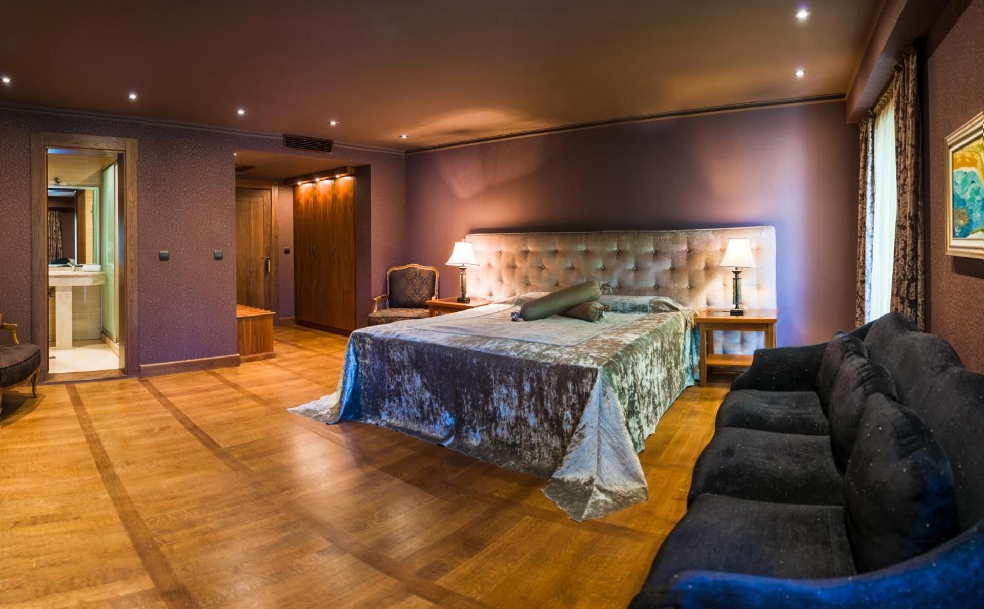 Deluxe Double or Twin Room with Free Parking
