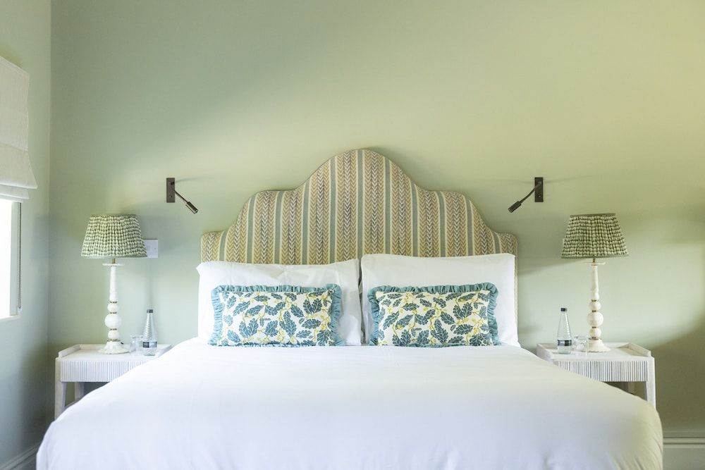 The Barnsdale, Rutland Heritage Room 4