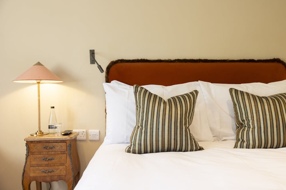 The Barnsdale, Rutland Heritage Room 2