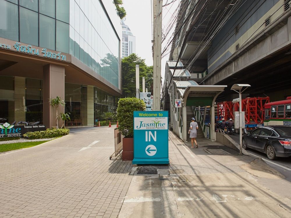 undefined Jasmine Resort Hotel Bangkok BTS Phrakhanong 3