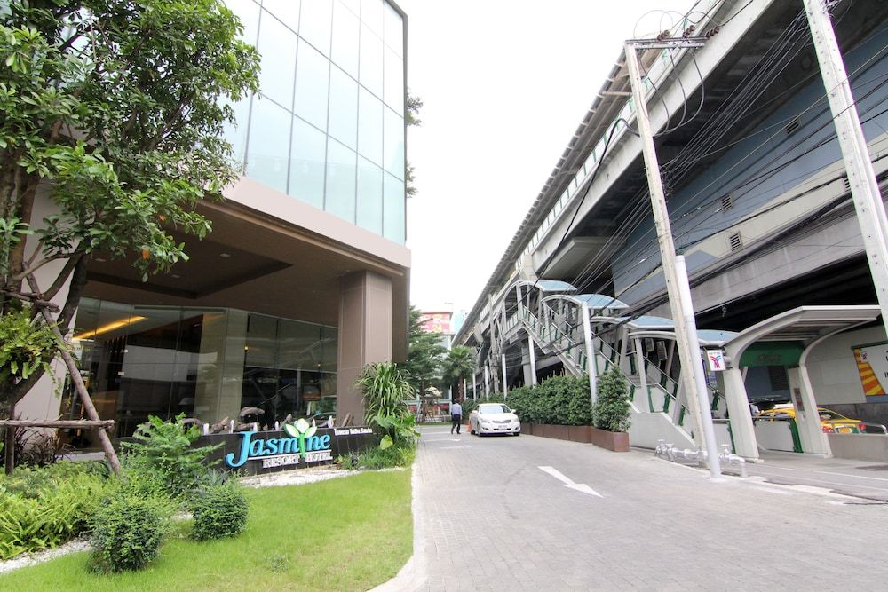 undefined Jasmine Resort 7