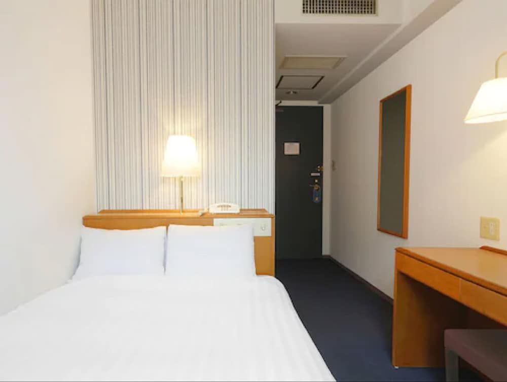 Smile Hotel Nihombashi - Mitsukoshimae Economy Double Room, Non Smoking 2