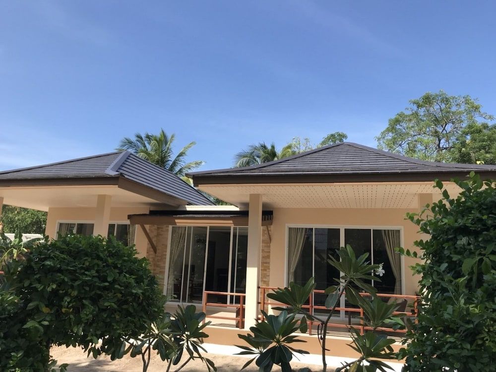 undefined Phalarn Inn Resort 2