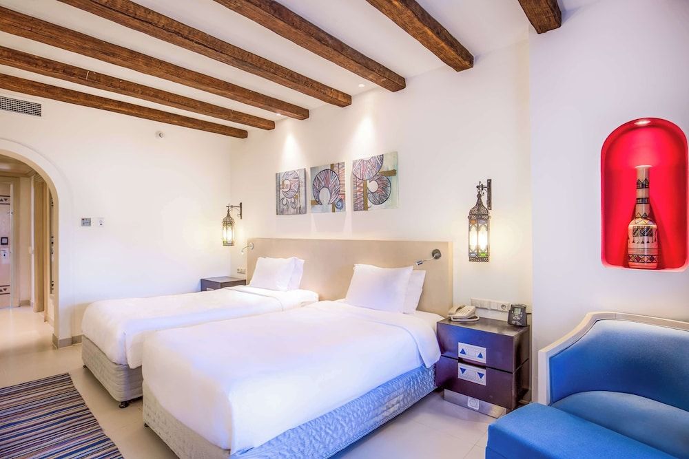 Twin Room, Pool View