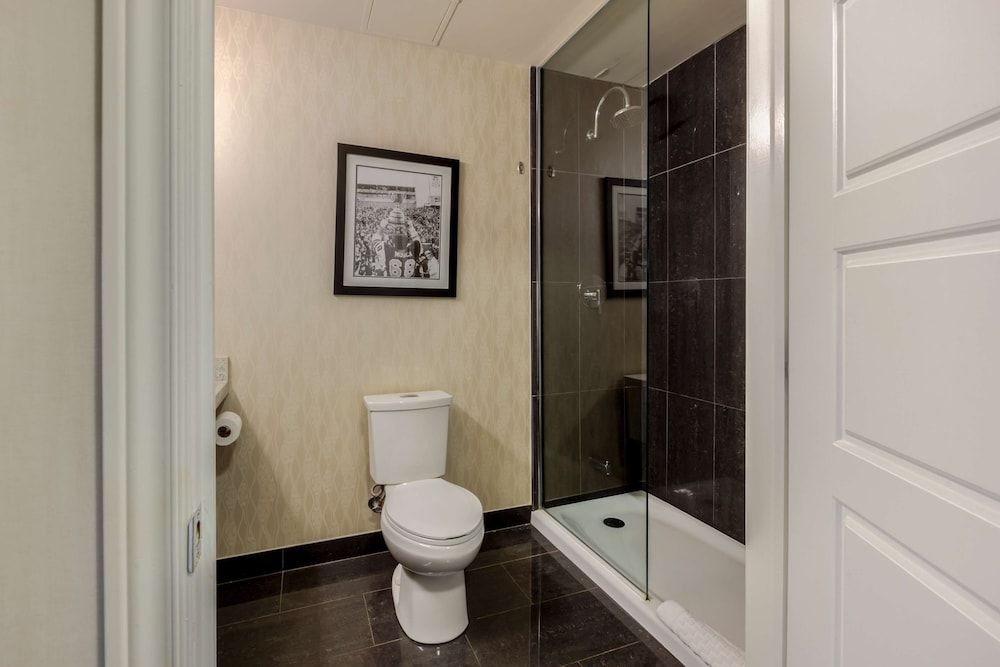Suite, Multiple Beds, Non Smoking, Kitchenette (with Sofabed)