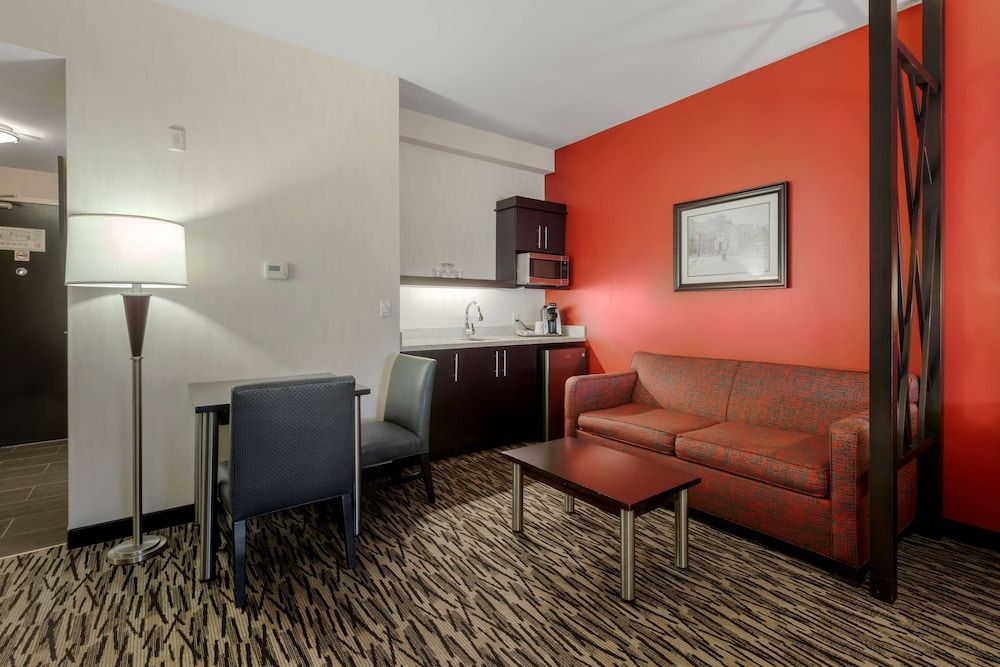 Suite, Multiple Beds, Non Smoking, Kitchenette (with Sofabed)