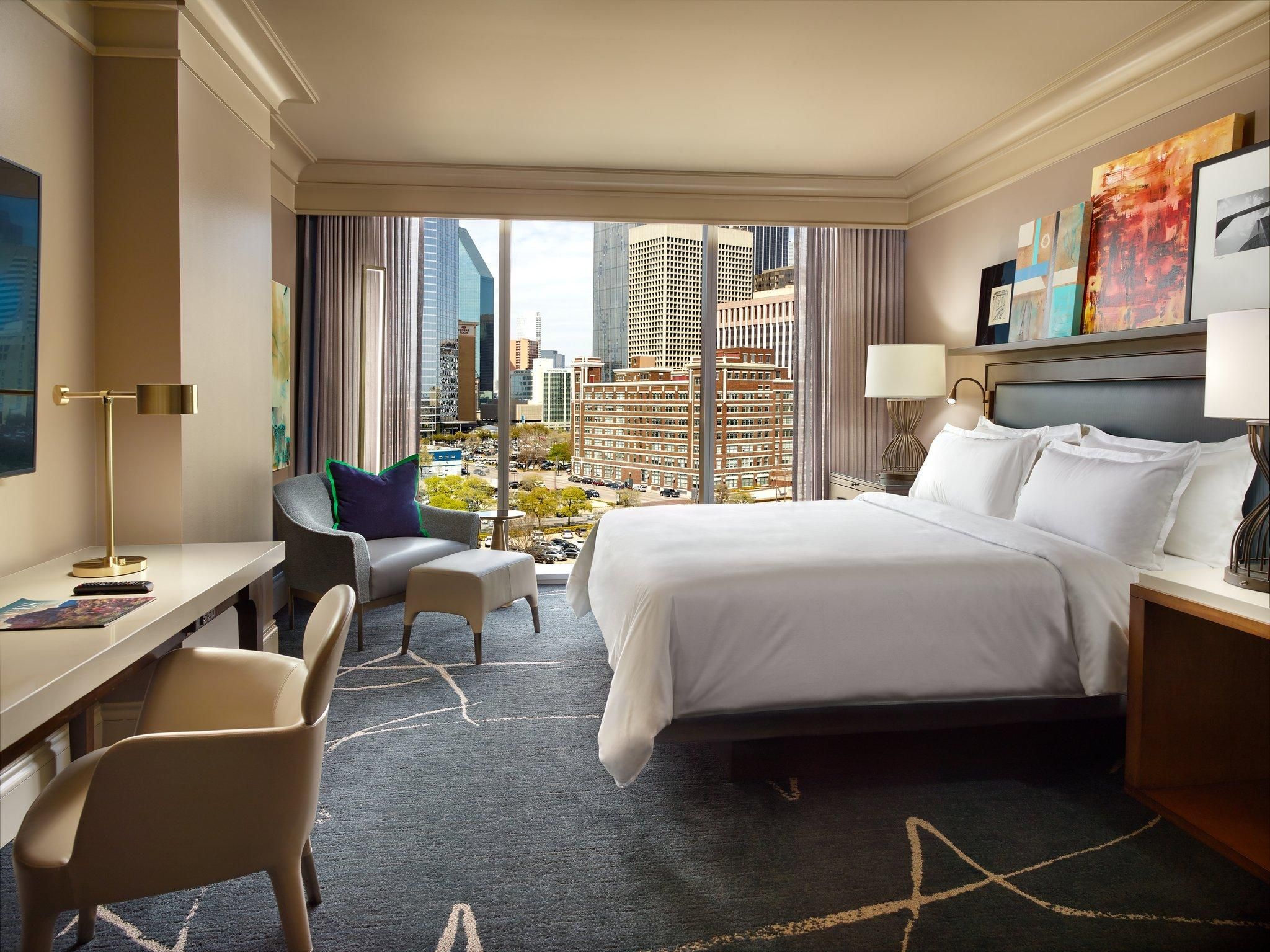 Premier Room 1 King Bed