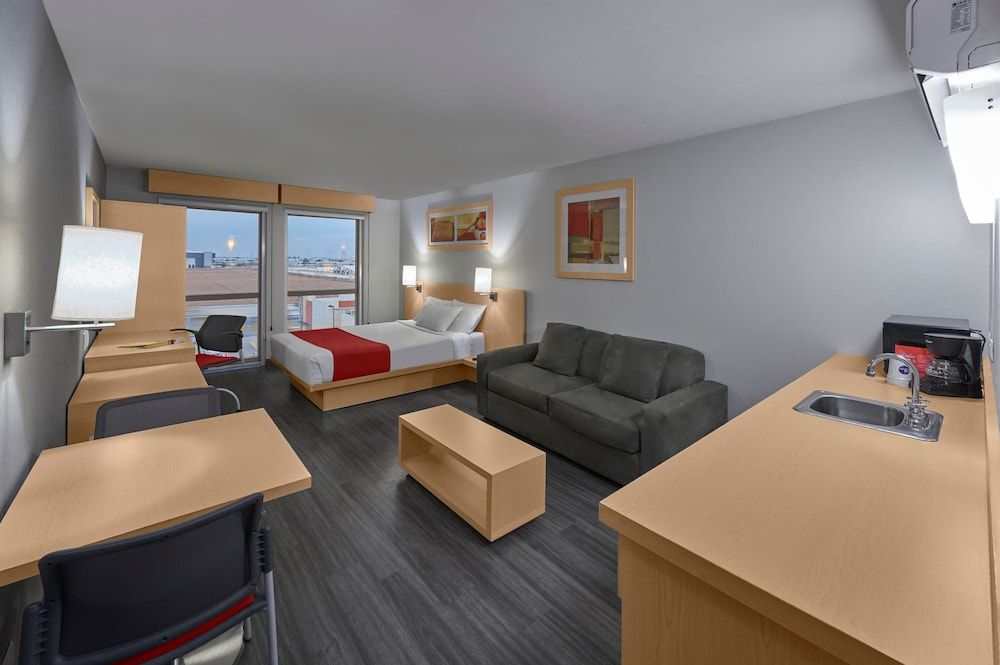 City Express by Marriott Torreón Suite, 1 Bedroom